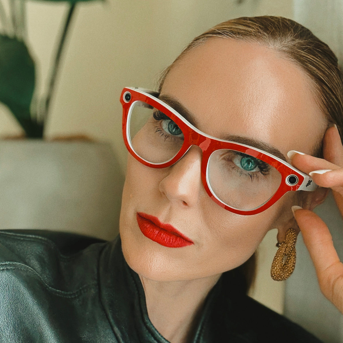 Skyler AI Glasses Wrap - Lipstick Gloss Red